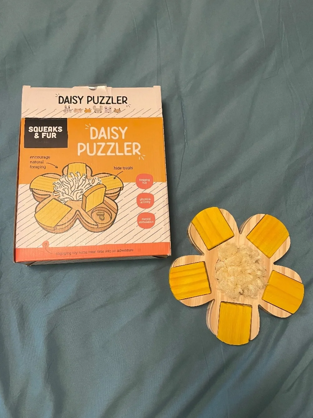 Squeaks & Fur daisy puzzler